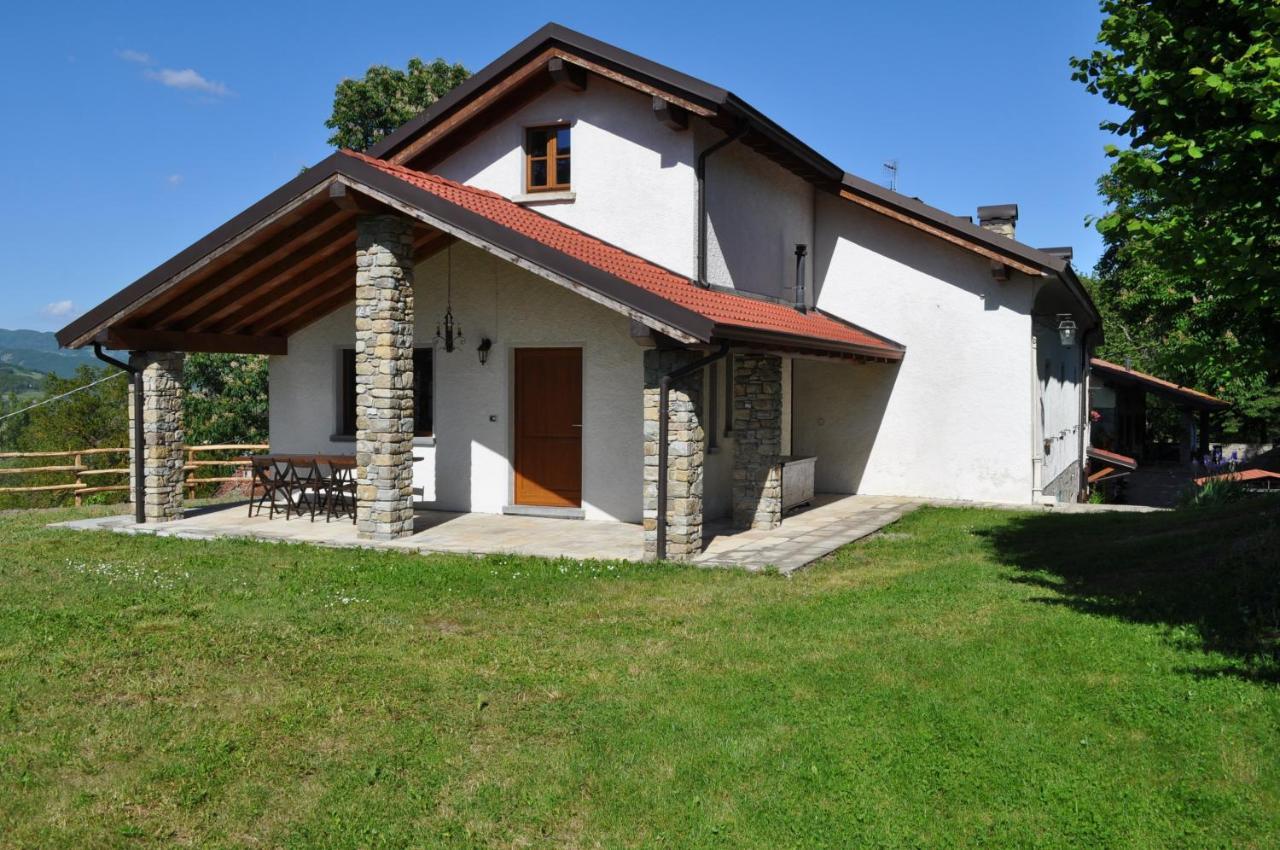 Il Casolare Bioenergetico Bed & Breakfast Albareto  Екстериор снимка
