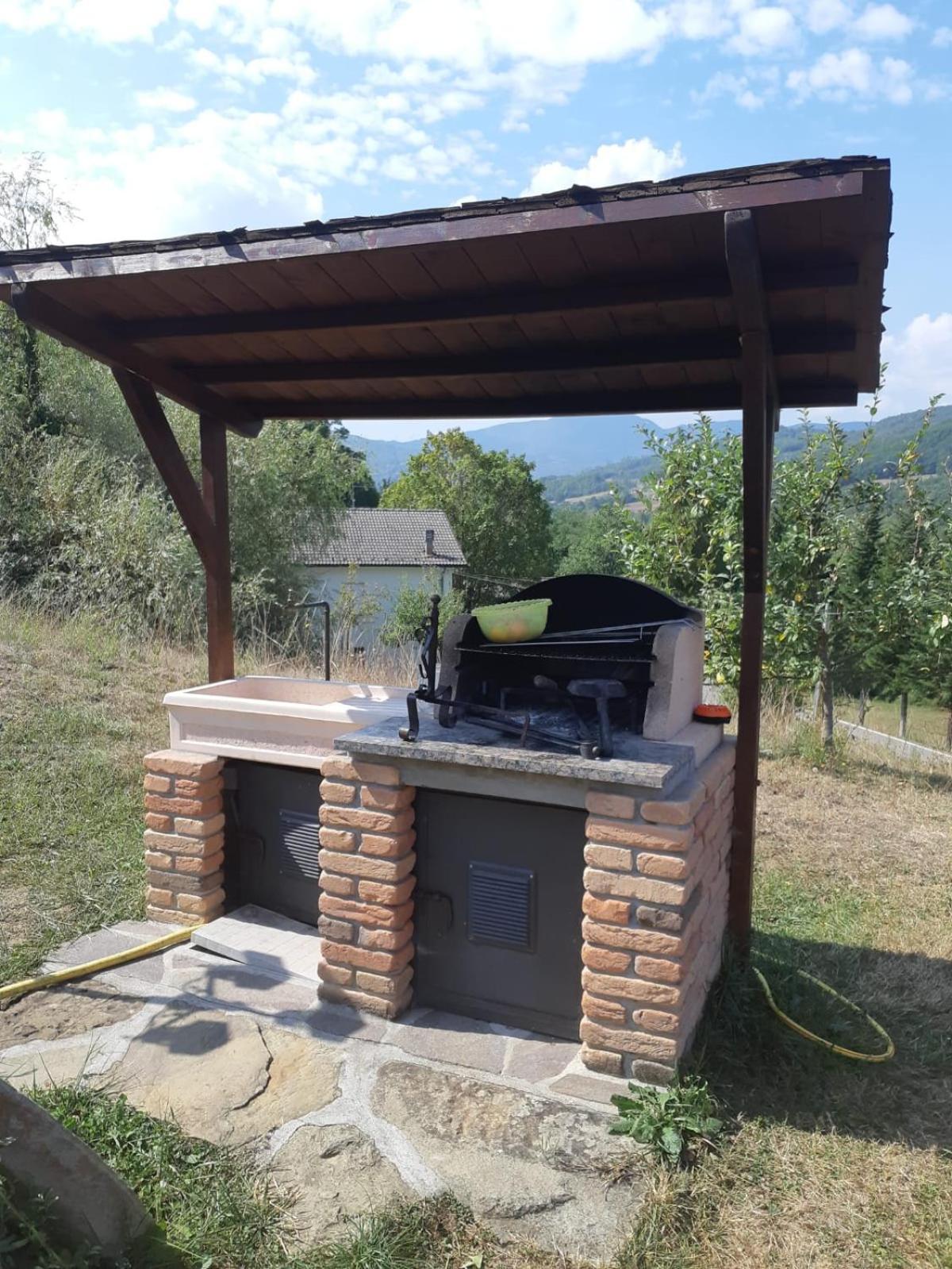 Il Casolare Bioenergetico Bed & Breakfast Albareto  Екстериор снимка